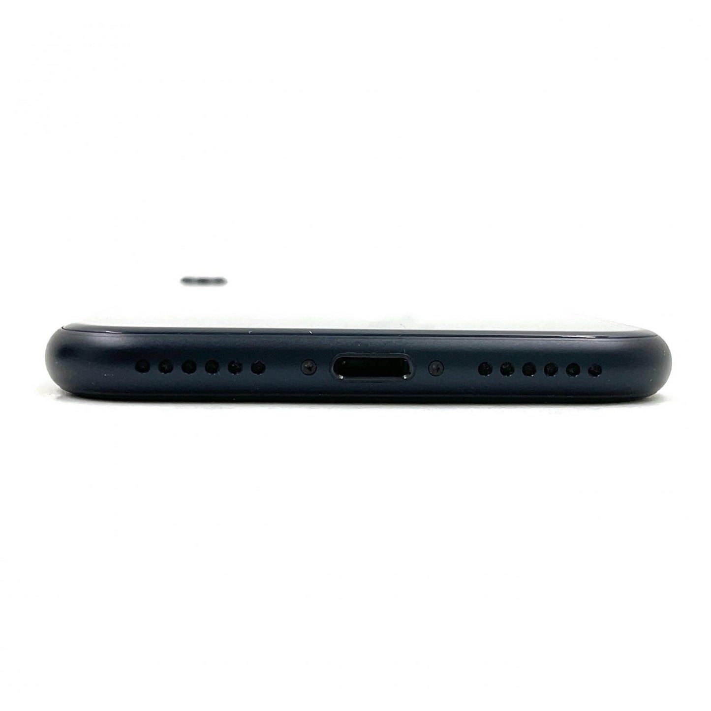 【全額返金保証】【最速発送】Apple iPhone iPhone SE（第3世代） 128GB ミッドナイト au 白ロム 動作確認済 82%