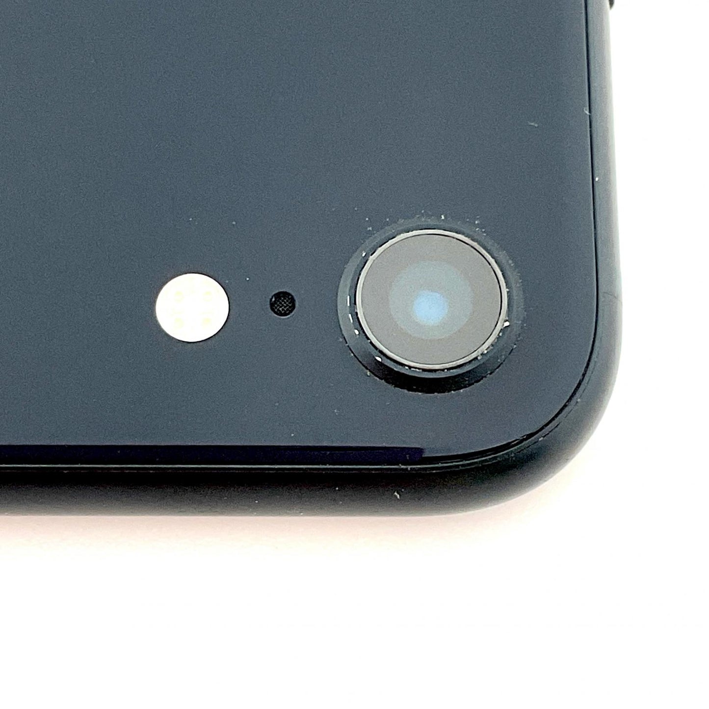 【全額返金保証】【最速発送】Apple iPhone iPhone SE（第3世代） 64GB ミッドナイト au 白ロム 動作確認済 84%