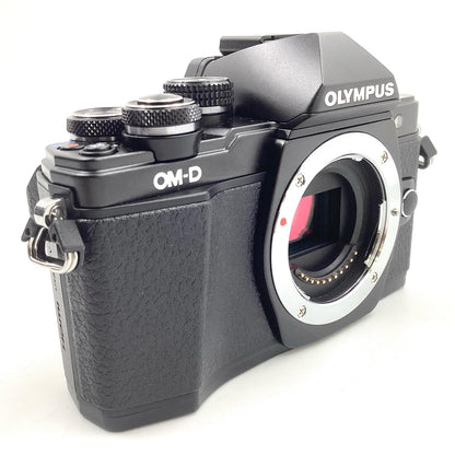 【全額返金保証】【最速発送】OLYMPUS デジタル一眼 OM-D E-M10 Mark II ボディ ブラック 美品 動作確認済