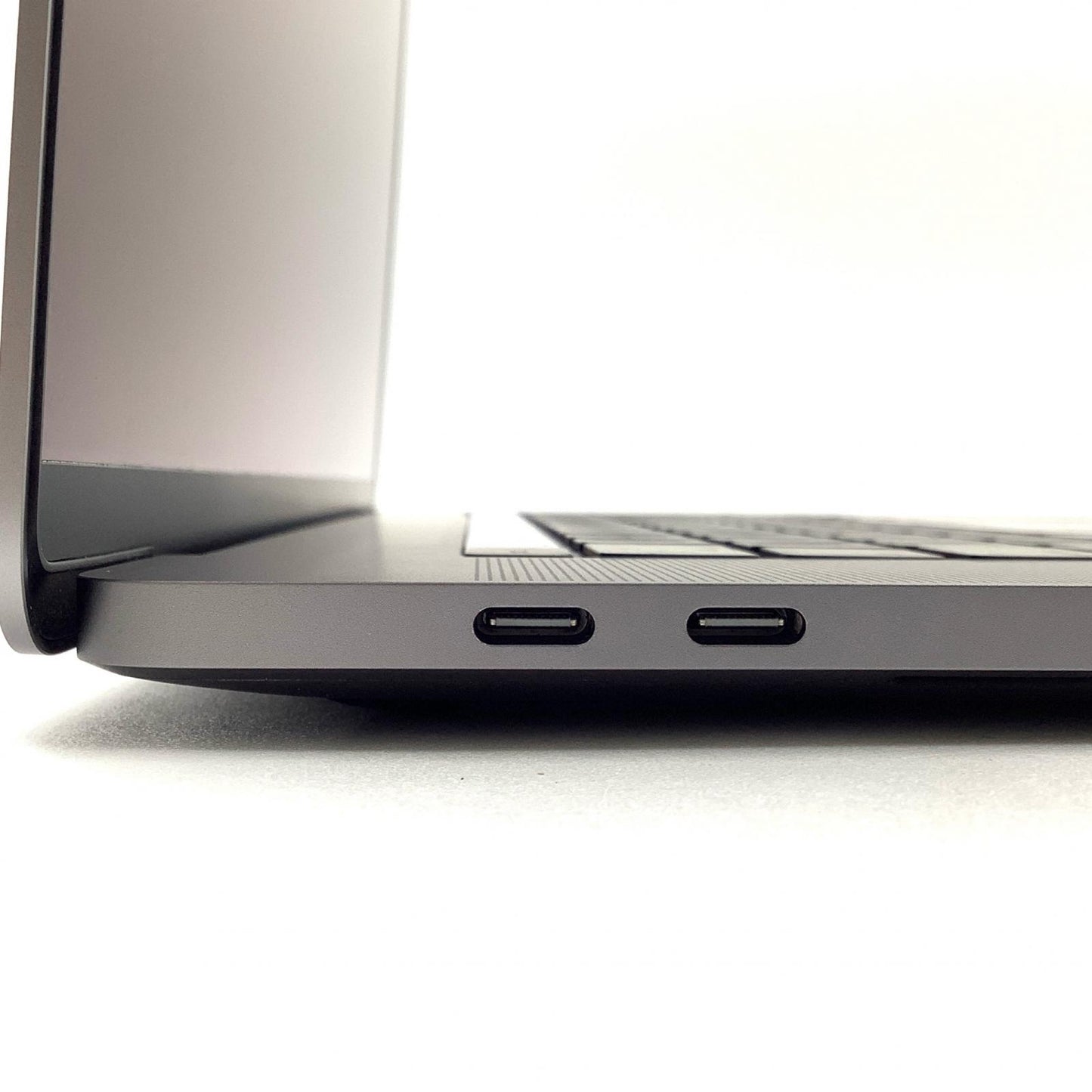 【全額返金保証】【最速発送】Apple MacBook Pro 16インチ 2019 Intel Core i7 2.6GHz 16GB SSD 512GB スペースグレイ 92.2% 動作確認済