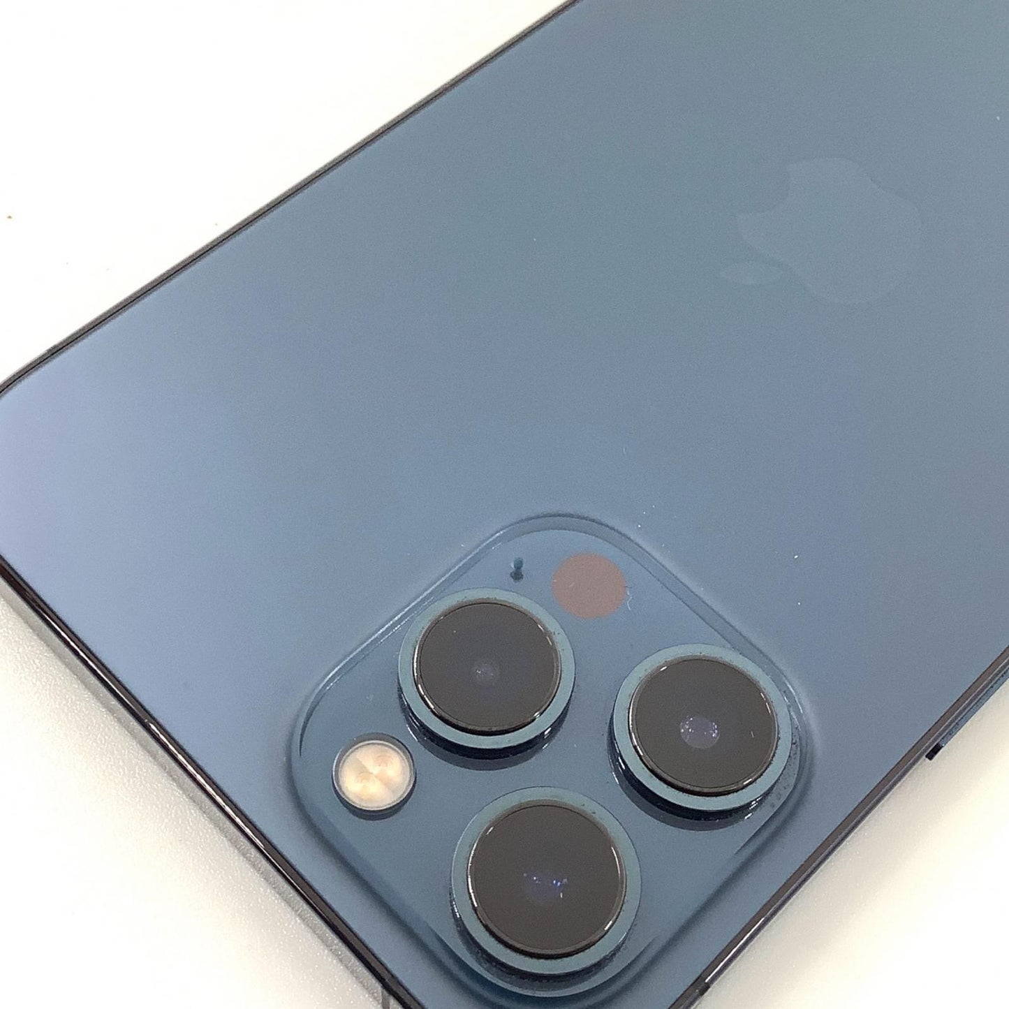 【全額返金保証】【最速発送】Apple iPhone iPhone Pro Max 12 Pro Max 128GB パシフィックブルー docomo 白ロム 美品 動作確認済 81%