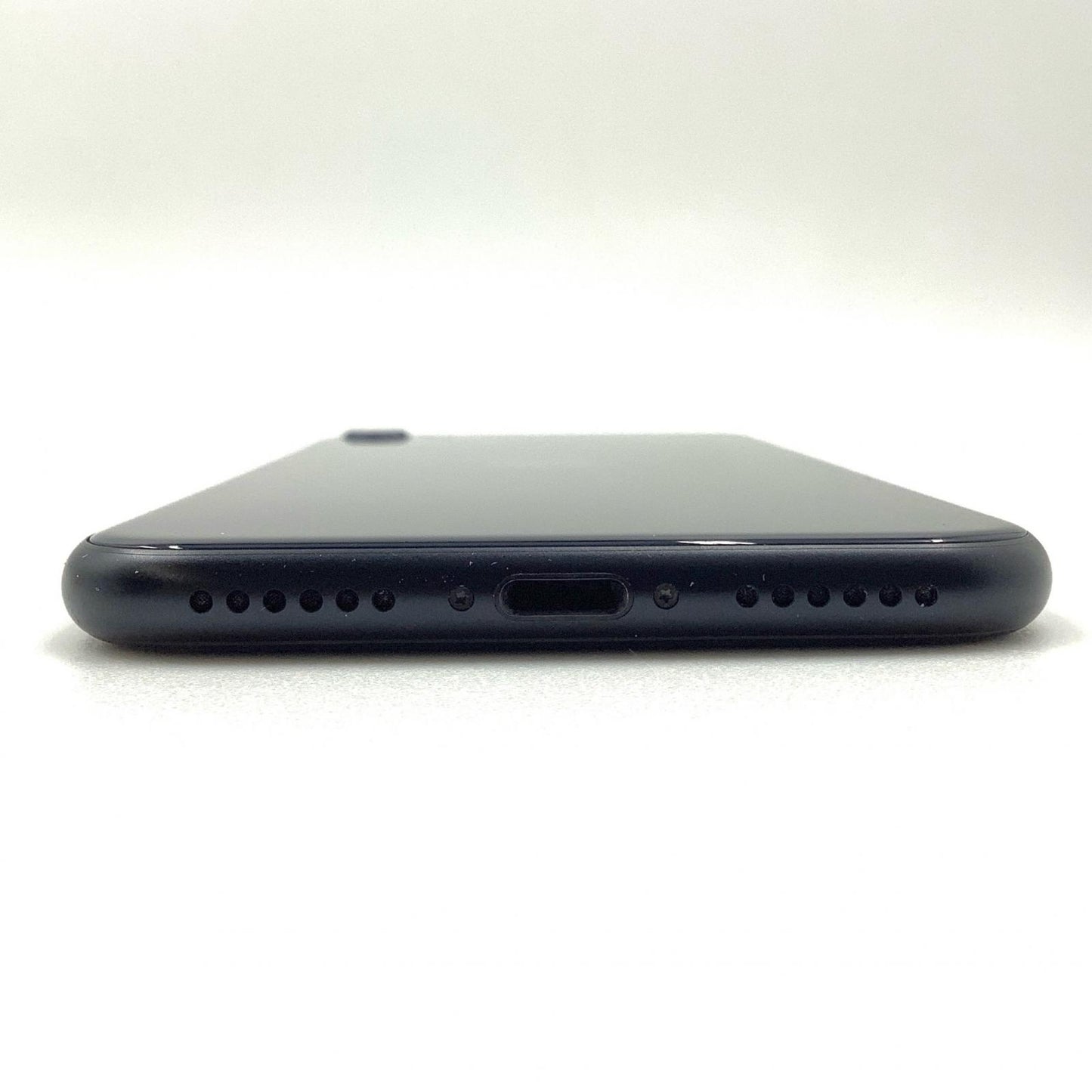 【全額返金保証】【最速発送】Apple iPhone iPhone SE（第3世代） 128GB ミッドナイト Softbank 白ロム 動作確認済 84%