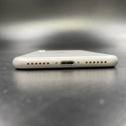【全額返金保証】【最速発送】Apple iPhone iPhone SE（第3世代） 64GB スターライト Softbank 動作確認済 82%