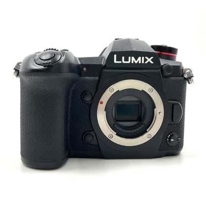 【全額返金保証】【最速発送】Panasonic デジタル一眼 LUMIX DC-G9 ボディ ブラック 美品 動作確認済