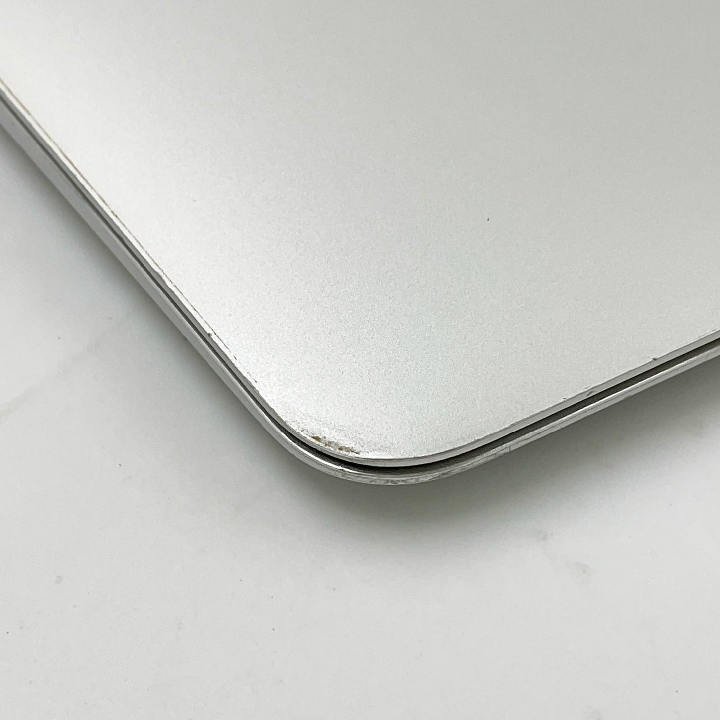 【全額返金保証】【最速発送】Apple MacBook Air 13インチ 2015 intel core i5 8GB SSD 128GB シルバー 79% 動作確認済