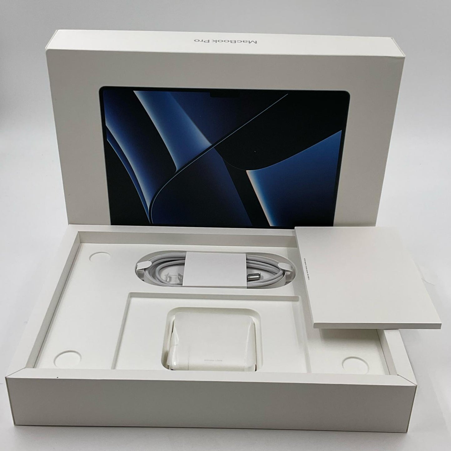 【全額返金保証】【最速発送】Apple MacBook Pro 14インチ 2023 Apple M2 Max 32GB SSD 1TB シルバー 95% 美品 動作確認済