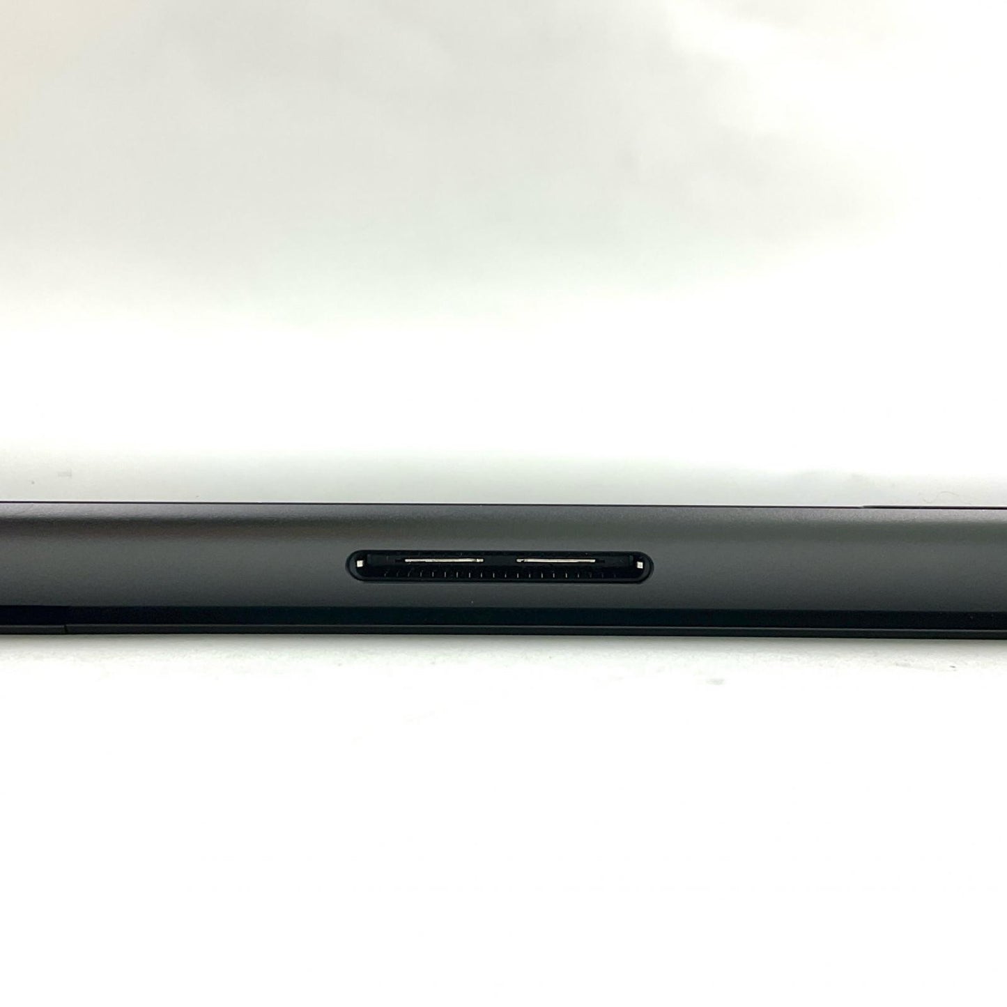 【全額返金保証】【最速発送】Microsoft Surface Pro 第11世代 ZHY-00029 2076 Snapdragon(R) X 10-core X1P64100 @3.4 GHz 3.42 GHz 16GB SSD 512GB 96.6% 美品 動作確認済