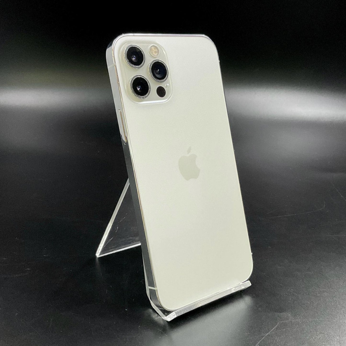 【全額返金保証】【最速発送】Apple iPhone iPhone 12 Pro 128GB シルバー docomo 白ロム 動作確認済 80%