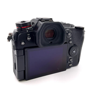 【全額返金保証】【最速発送】Panasonic デジタル一眼 LUMIX DC-G9 ボディ ブラック 動作確認済