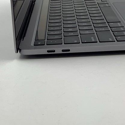 【全額返金保証】【最速発送】Apple MacBook Pro 13インチ 2022 Apple M2 24GB SSD 1TB シルバー 88% 動作確認済