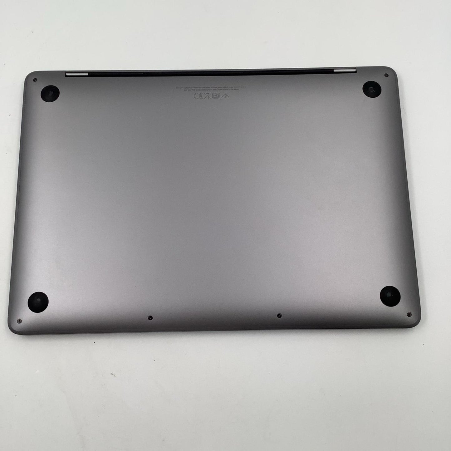 【全額返金保証】【最速発送】Apple MacBook Pro 13インチ 2022 Apple M2 24GB SSD 1TB シルバー 90% 動作確認済
