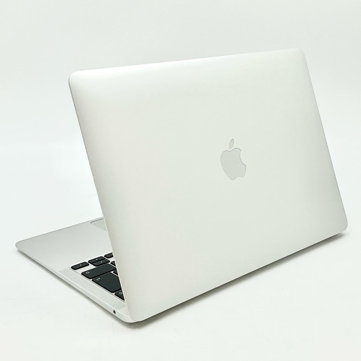 【全額返金保証】【最速発送】Apple MacBook Air 13インチ 2020 Apple M1 8GB SSD 256GB シルバー 93% 動作確認済