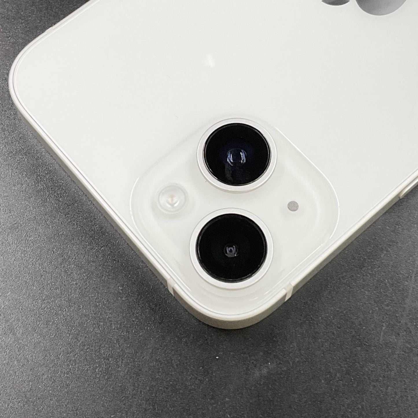 【全額返金保証】【最速発送】Apple iPhone iPhone 14 128GB スターライト docomo 美品 動作確認済 92%