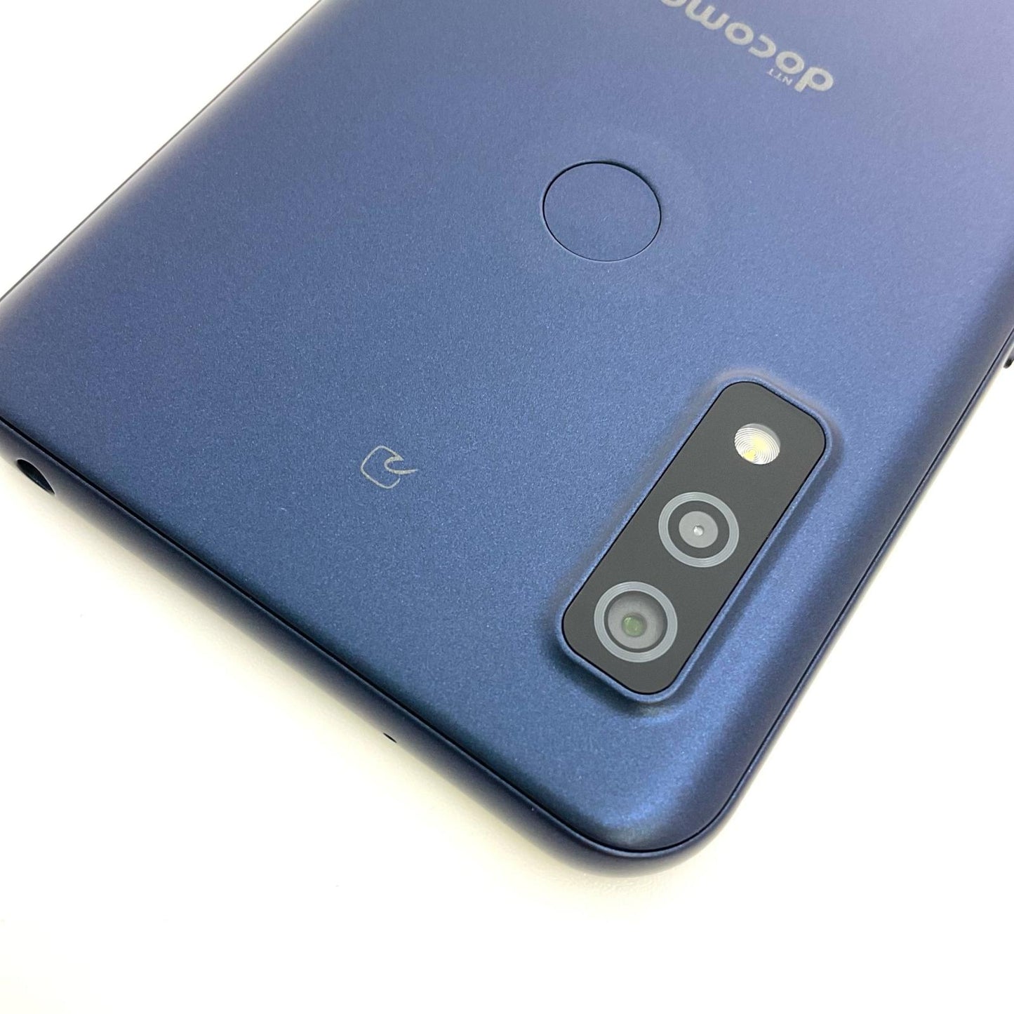 【全額返金保証】【最速発送】富士通 arrows arrows We 64GB ネイビー docomo F-51B 白ロム 動作確認済