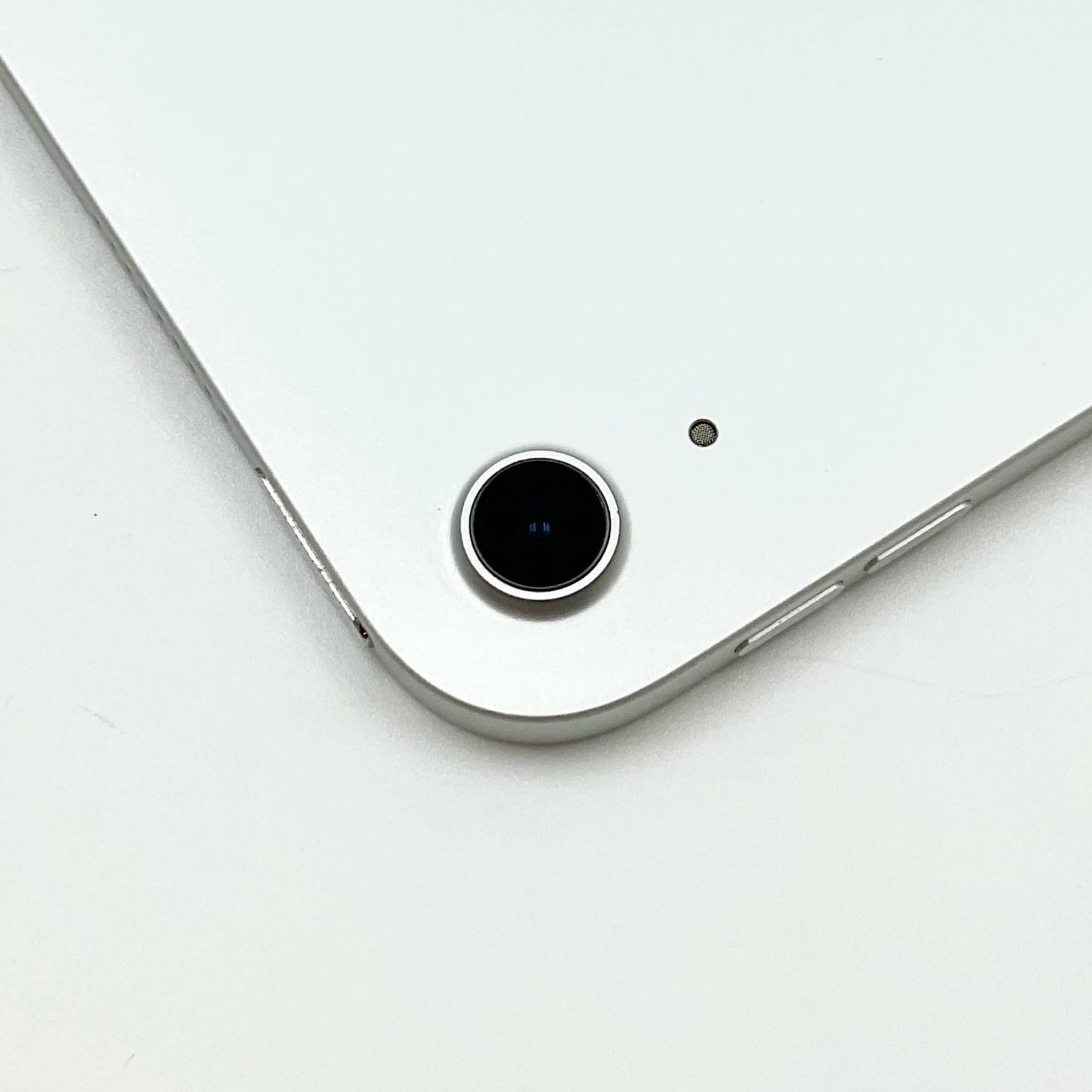 【全額返金保証】【最速発送】Apple iPad iPad 10.9インチ 第10世代 64GB シルバー Wi-Fi 美品 動作確認済