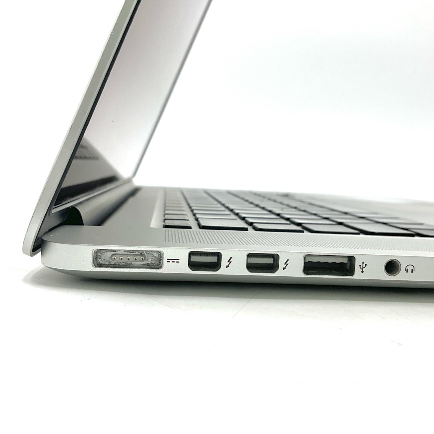 【全額返金保証】【最速発送】Apple MacBook Pro 15.4インチ 2015 2.2GHz クアッドコア Intel Core i7 16GB SSD 256GB シルバー 100% 動作確認済