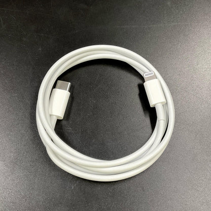 【全額返金保証】【最速発送】Apple iPhone iPhone 13 256GB スターライト au 白ロム 動作確認済 82%