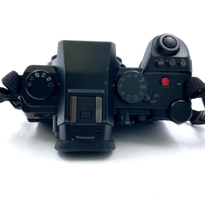 【全額返金保証】【最速発送】Panasonic デジタル一眼 LUMIX DC-S5M2XW ダブルレンズキット ブラック 動作確認済