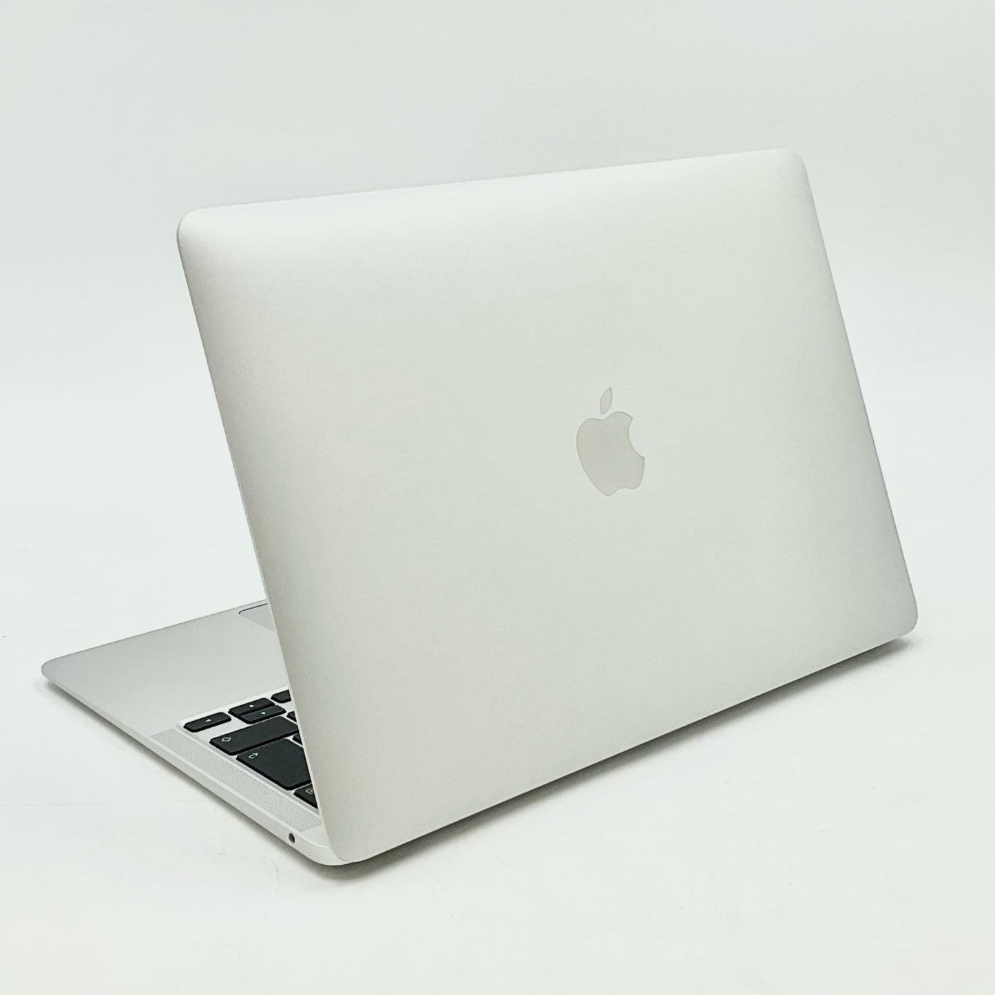 【全額返金保証】【最速発送】Apple MacBook Air 13インチ 2020 Apple M1 8GB SSD 256GB シルバー 100% 動作確認済