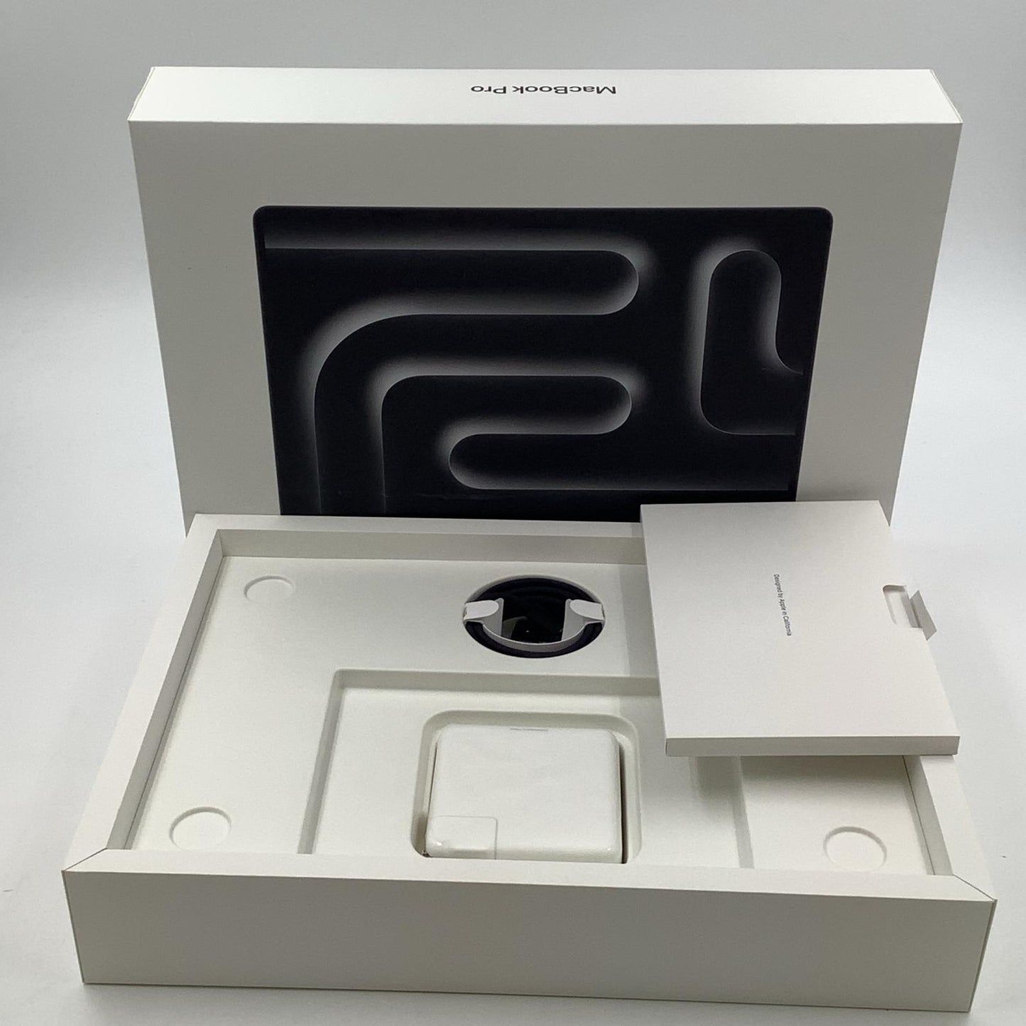 【全額返金保証】【最速発送】Apple MacBook Pro 14インチ 2023 M3 Pro 11コア 18GB SSD 1TB スペースブラック 100% 超美品 動作確認済