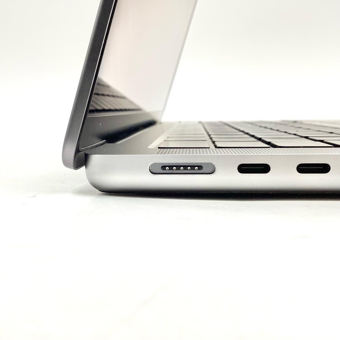 【全額返金保証】【最速発送】Apple MacBook Pro 14インチ 2021 Apple M1 Pro 16GB SSD 512GB スペースグレイ 86% 動作確認済