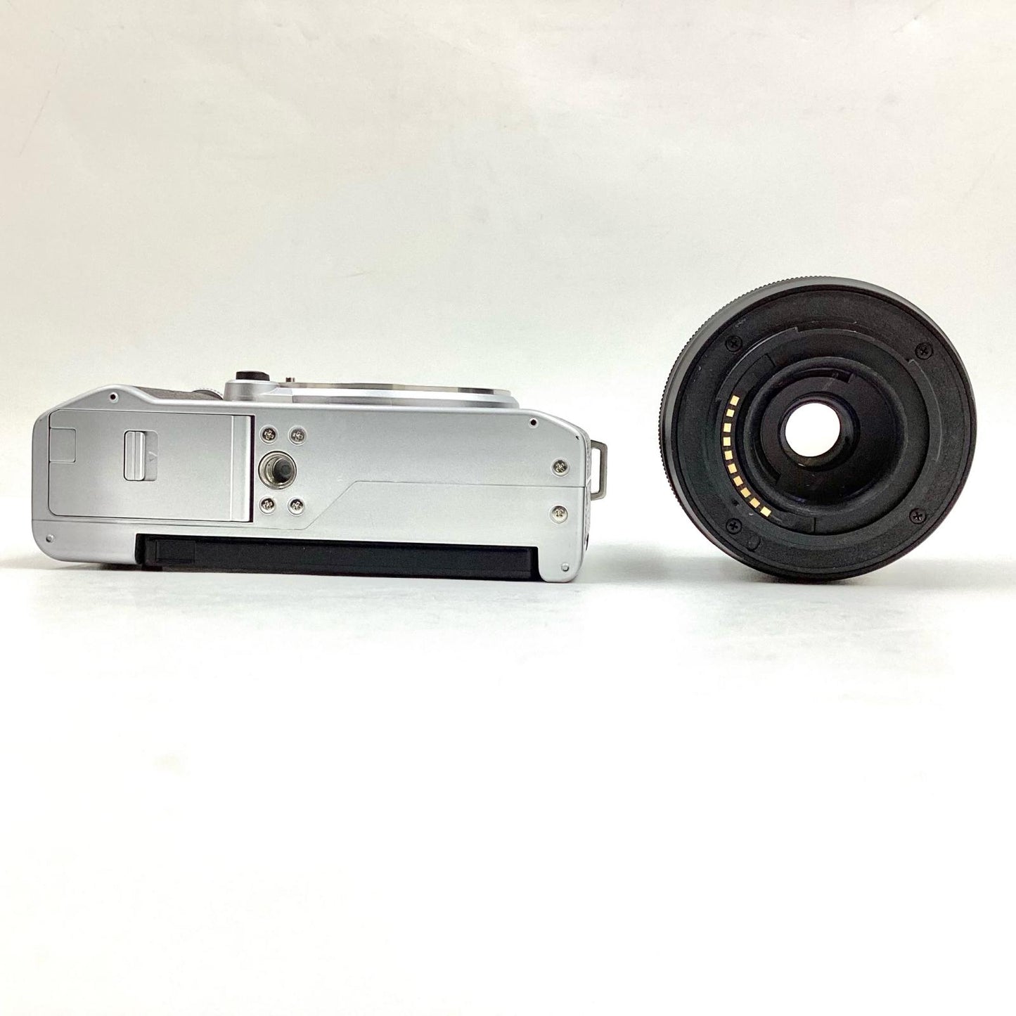 【全額返金保証】【最速発送】FUJIFILM デジタル一眼 X-M5 レンズキット [シルバー] 美品 動作確認済