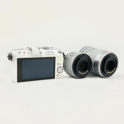 【全額返金保証】【最速発送】OLYMPUS デジタル一眼 PEN Lite E-PL6 ダブルズームキット [ホワイト] 美品 動作確認済