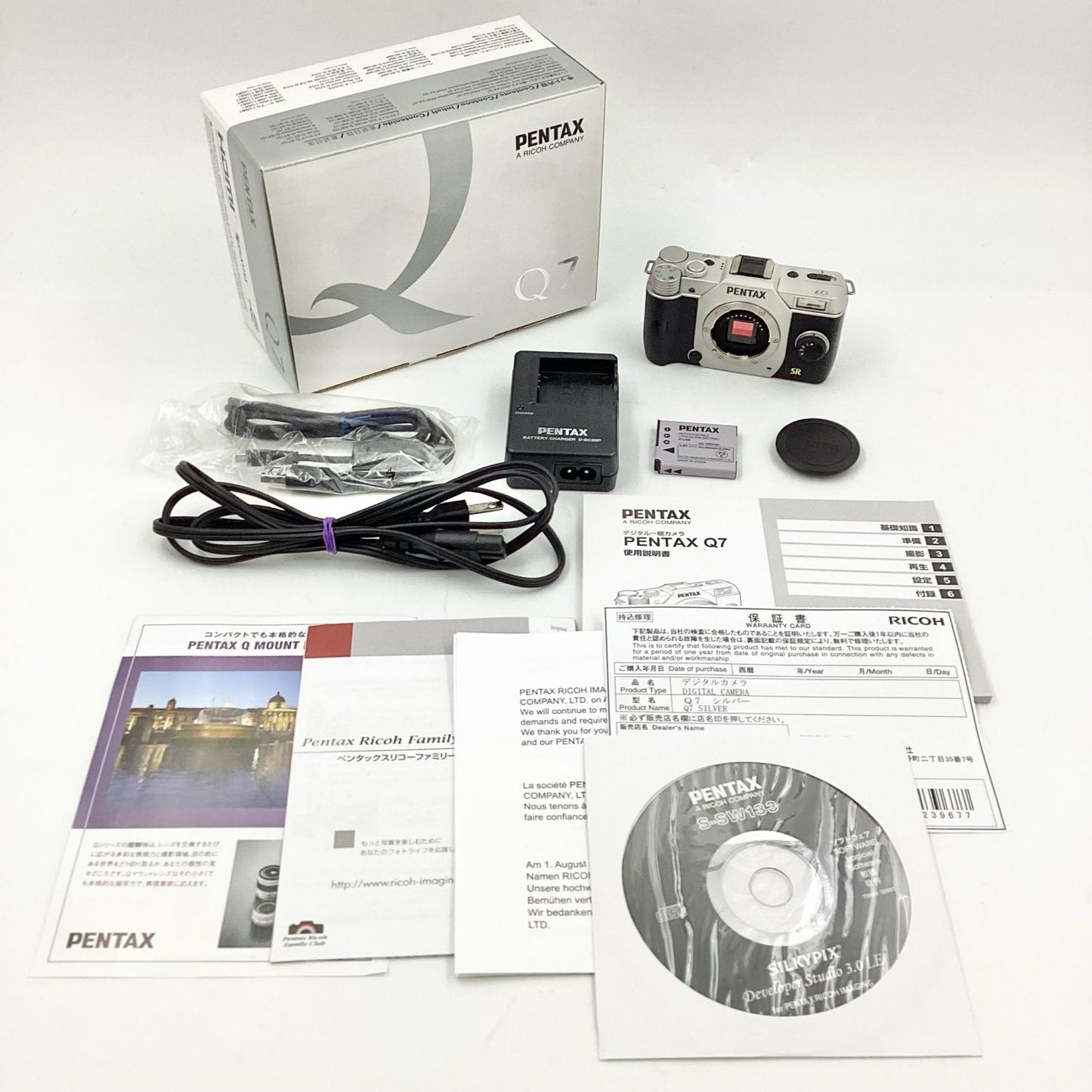 【全額返金保証】【最速発送】PENTAX デジタル一眼 Q7 ボディ [シルバー] シルバー 動作確認済