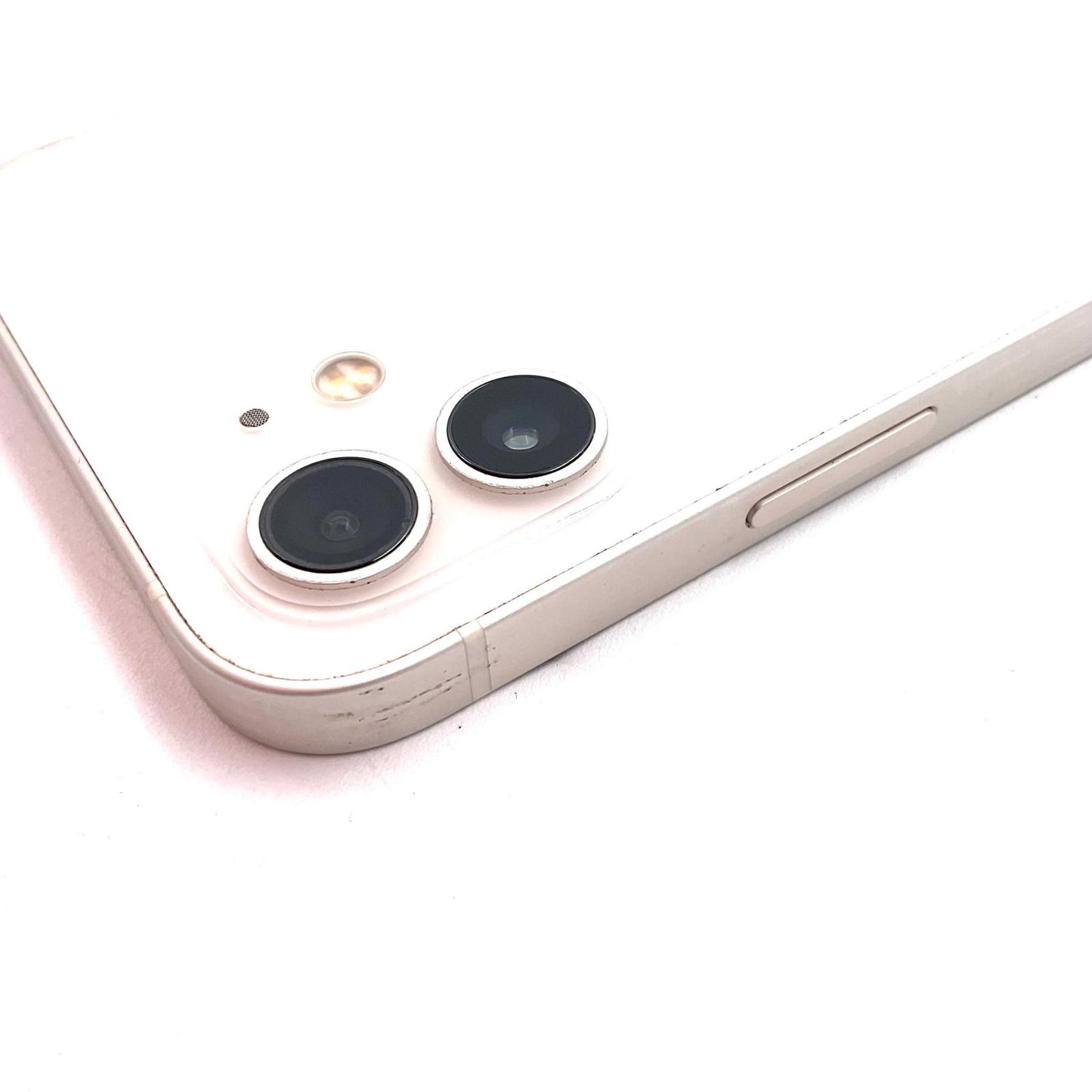 【全額返金保証】【最速発送】Apple iPhone iPhone 12 128GB ホワイト au 動作確認済 82%