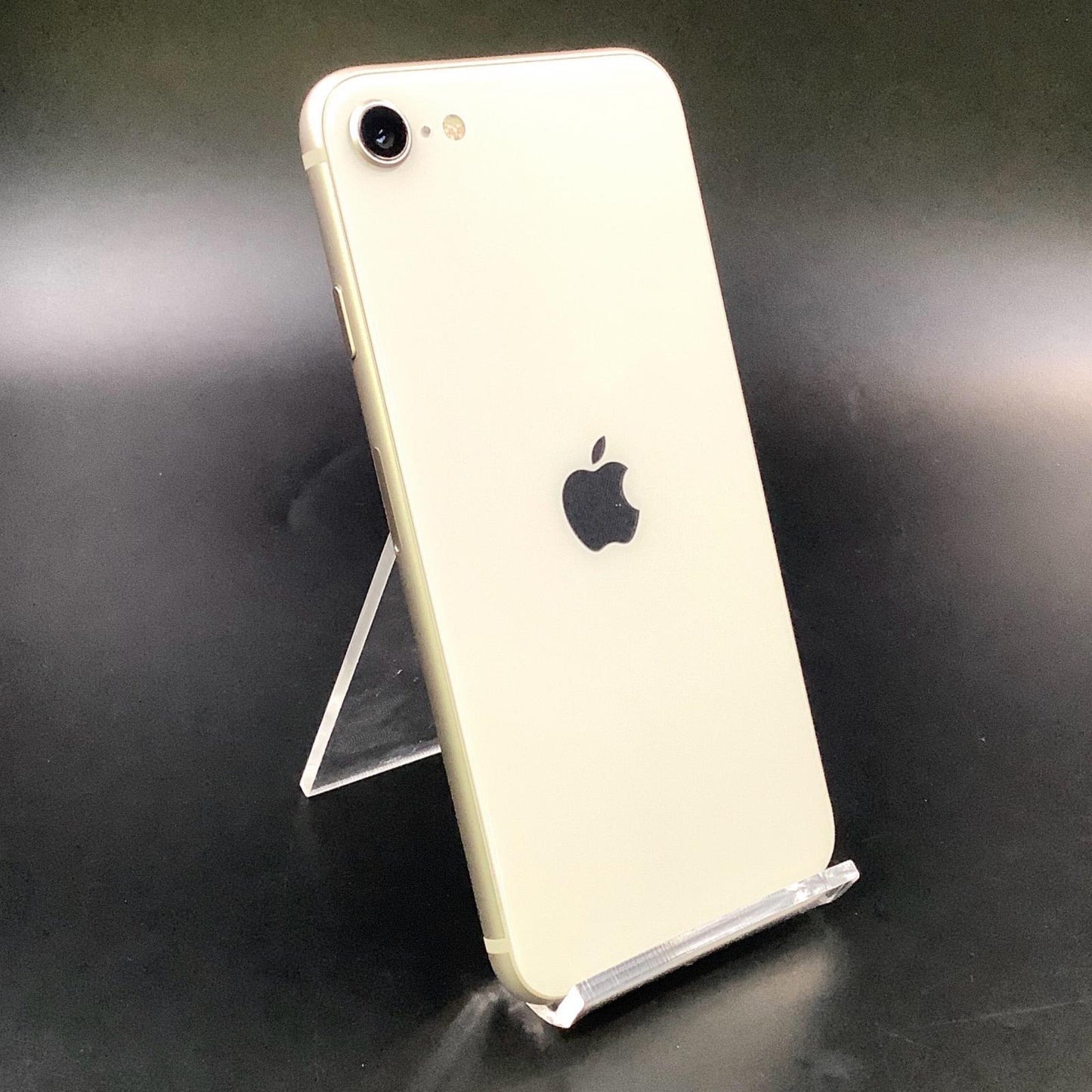 【全額返金保証】【最速発送】Apple iPhone iPhone SE（第3世代） 64GB スターライト Softbank 動作確認済 82%