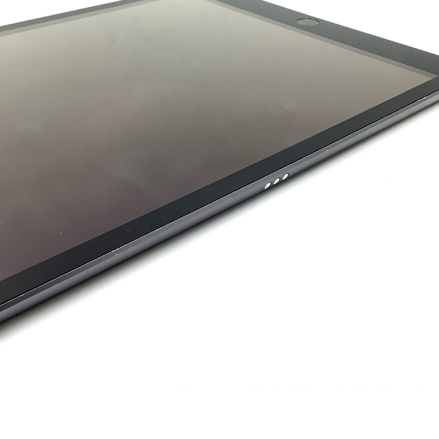 【全額返金保証】【最速発送】Apple iPad iPad 10.2インチ 第9世代 64GB スペースグレイ Wi-Fi 動作確認済