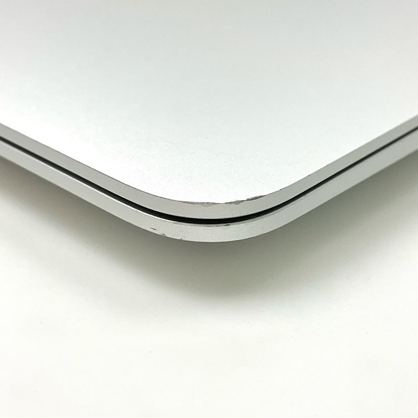 【全額返金保証】【最速発送】Apple MacBook Air 13.3インチ 2020 Apple M1 8GB SSD 256GB シルバー 83% 動作確認済