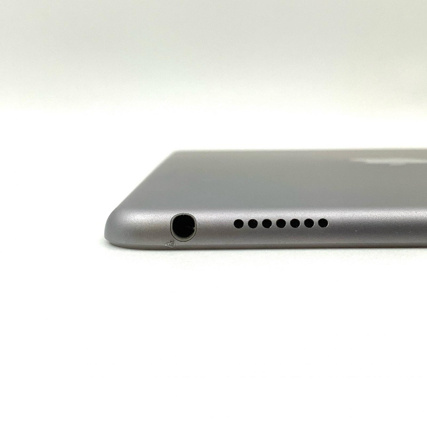 【全額返金保証】【最速発送】Apple iPad Pro 9.7インチ 第1世代 128GB スペースグレイ Wi-Fi 動作確認済