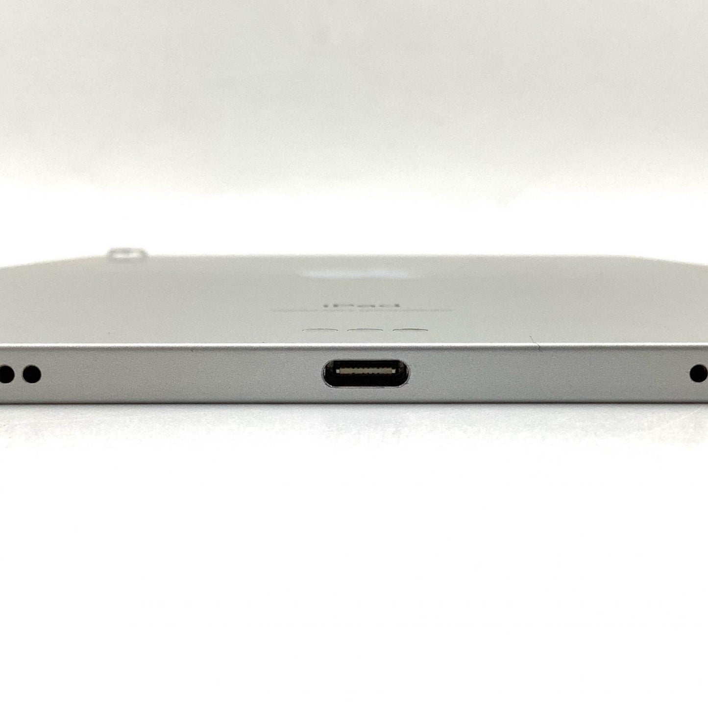 【全額返金保証】【最速発送】Apple iPad Air 10.9インチ 第4世代 64GB シルバー Wi-Fi 動作確認済
