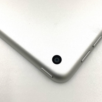【全額返金保証】【最速発送】Apple iPad iPad 10.2インチ 第9世代 64GB シルバー Wi-Fi 超美品 動作確認済