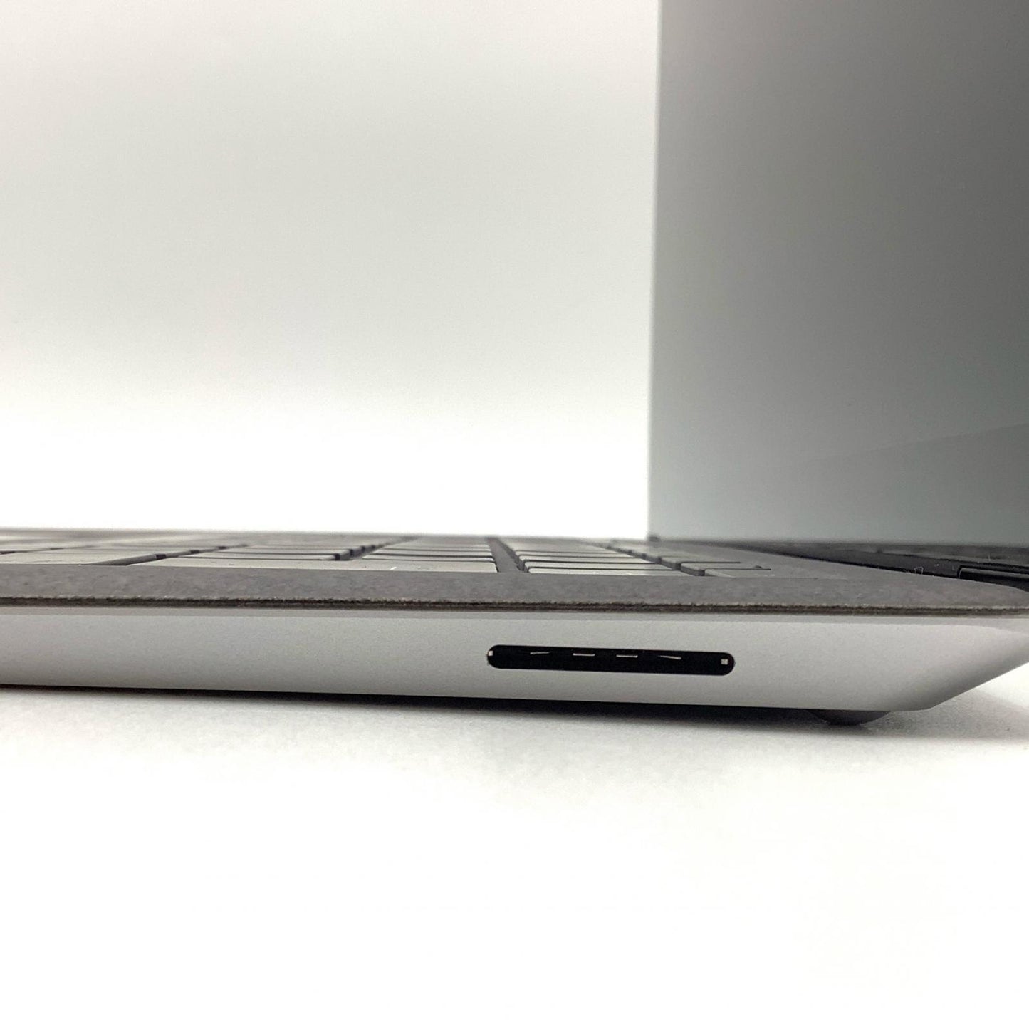 【全額返金保証】【最速発送】Microsoft Surface Laptop 5 1950 12th Gen Intel(R) Core(TM) i5-1235U 2.50GHz 8GB SSD 256GB 100.0% 美品 動作確認済