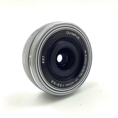 【全額返金保証】【最速発送】OLYMPUS M.ZUIKO DIGITAL ED 14-42mm F3.5-5.6 EZ　シルバー 動作確認済