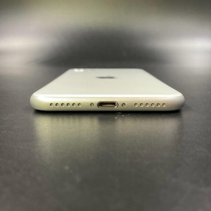 【全額返金保証】【最速発送】Apple iPhone iPhone SE（第2世代） 128GB ホワイト Softbank 白ロム 美品 動作確認済 87%