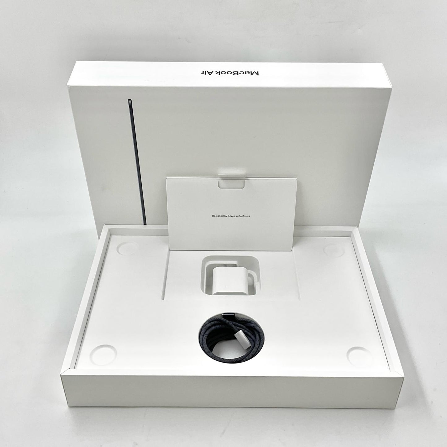 【全額返金保証】【最速発送】Apple MacBook Air 13.6インチ 2022 Apple M2 8GB SSD 256GB ミッドナイト 96% 美品 動作確認済