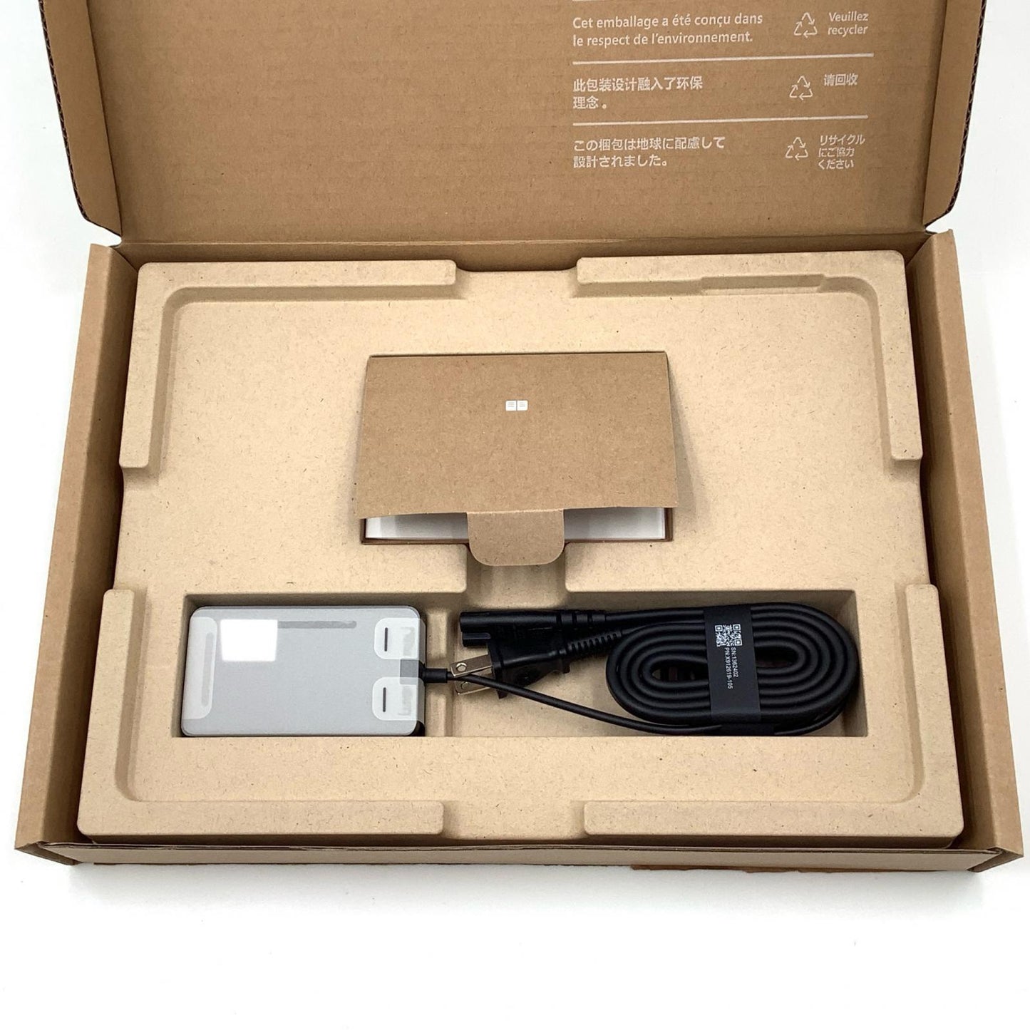 【全額返金保証】【最速発送】Microsoft Surface Pro 10 for Business 2079 Intel Core Ultra 5 135U 2.10 GHz 8GB SSD 256GB 100% 超美品 動作確認済