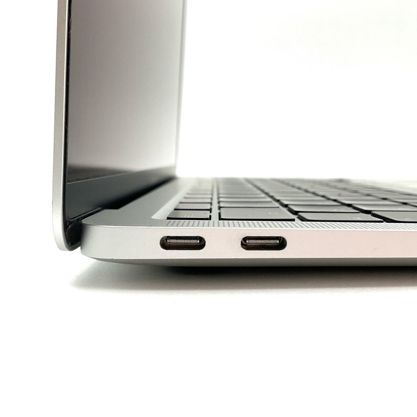 【最速発送】Apple MacBook Air 13インチ 2020 1.1GHz デュアルコアIntel Core i3 8GB SSD 256GB シルバー【難有】