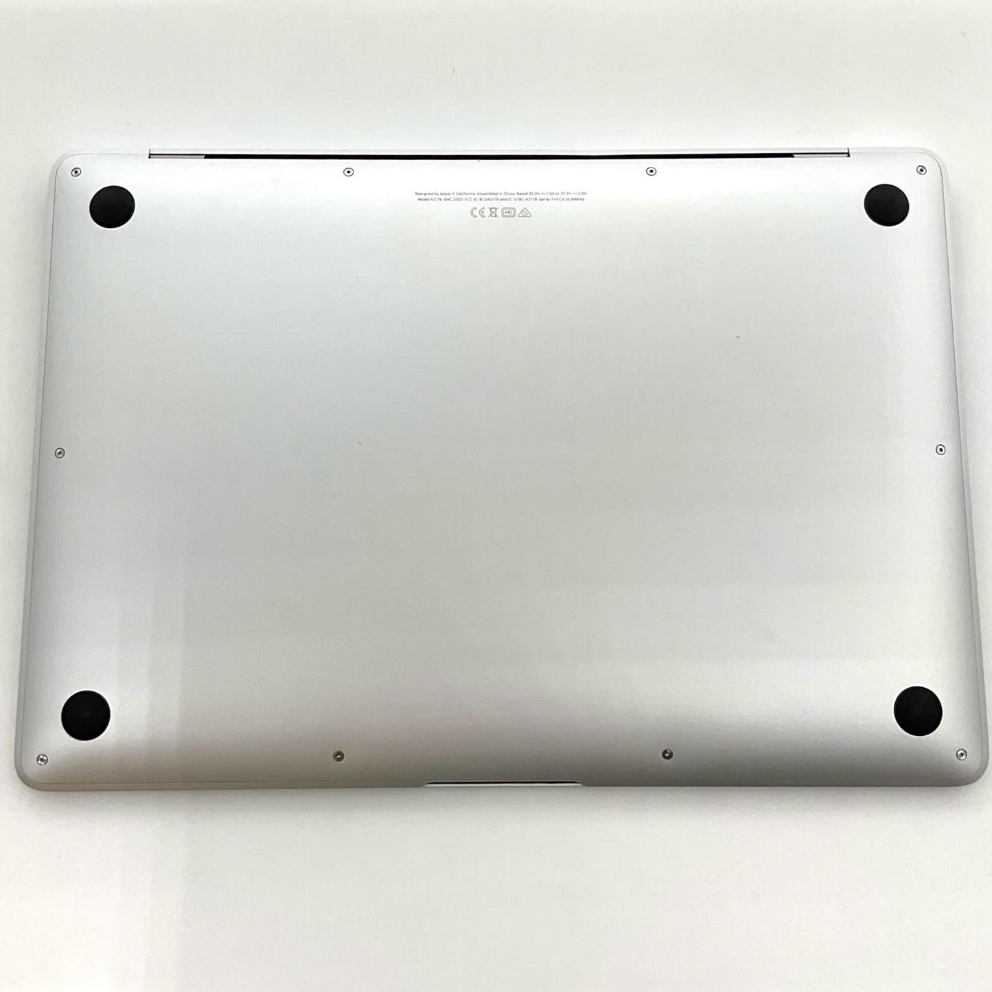 【最速発送】Apple MacBook Air 13インチ 2020 1.1GHz デュアルコアIntel Core i3 8GB SSD 256GB シルバー【難有】