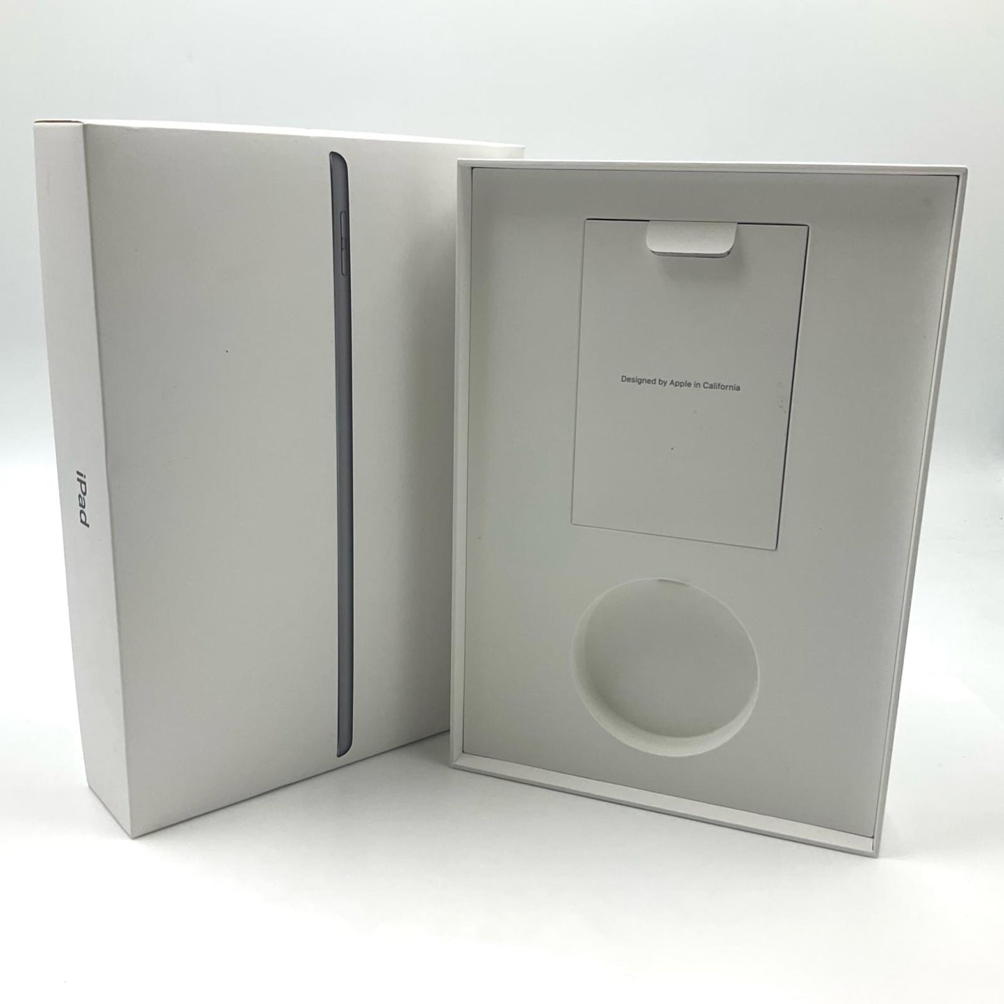 【全額返金保証】【最速発送】Apple iPad iPad 10.2インチ 第7世代 32GB スペースグレイ WiFi+Cellular docomo 白ロム 動作確認済