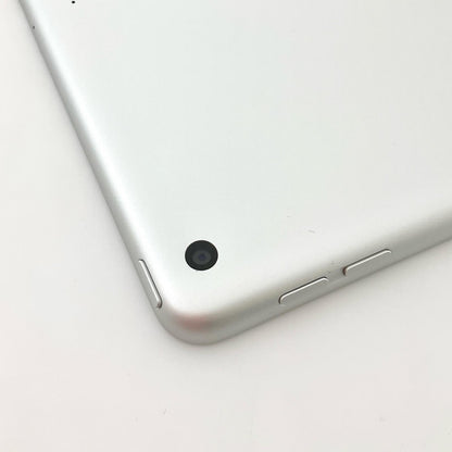【全額返金保証】【最速発送】Apple iPad iPad 10.2インチ 第9世代 256GB シルバー Wi-Fi 超美品 動作確認済