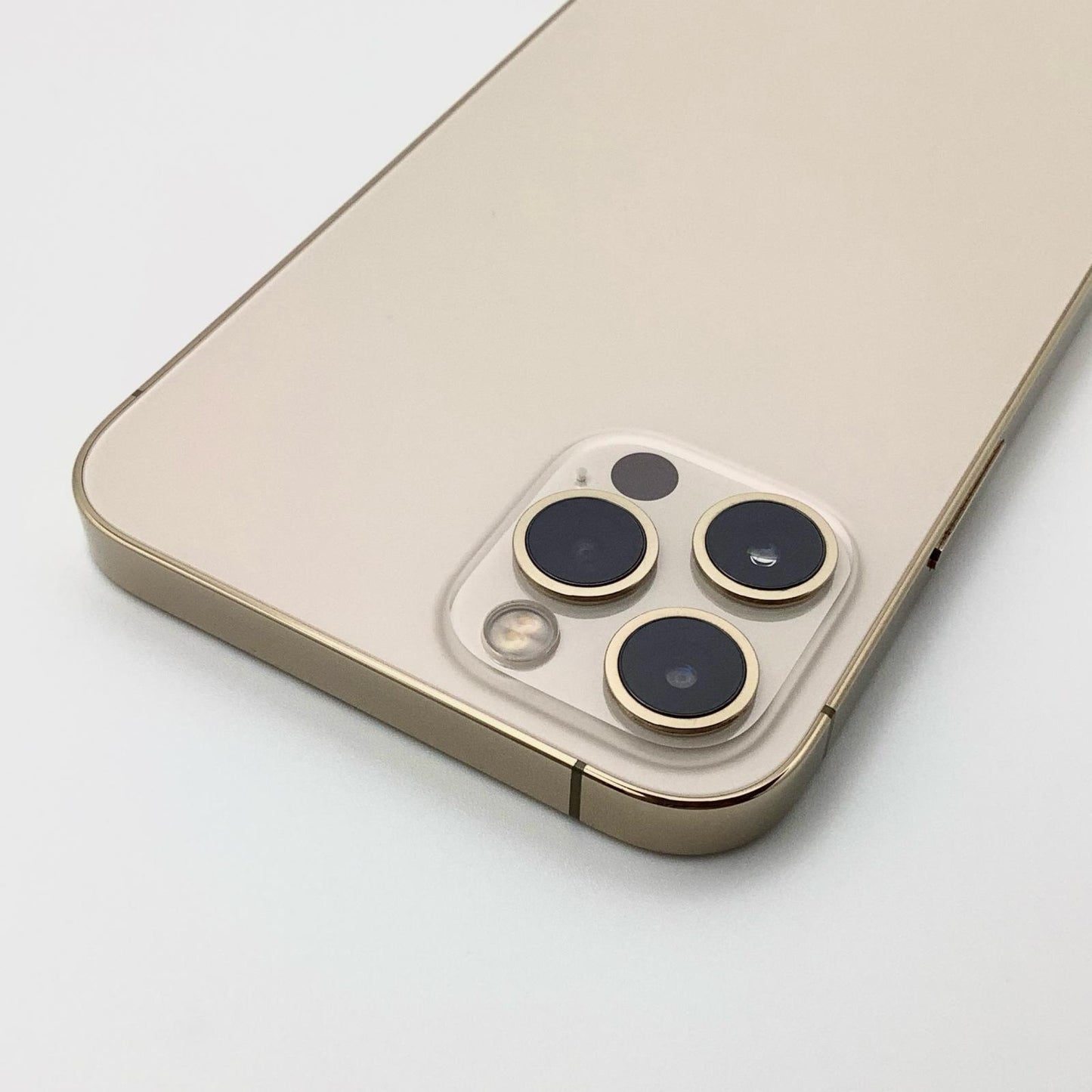 【全額返金保証】【最速発送】Apple iPhone iPhone 12 Pro 256GB ゴールド docomo SIMフリー 白ロム 美品 動作確認済 80%