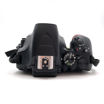 【全額返金保証】【最速発送】Nikon デジタル一眼 D3500 ダブルズームキット ブラック 美品 動作確認済