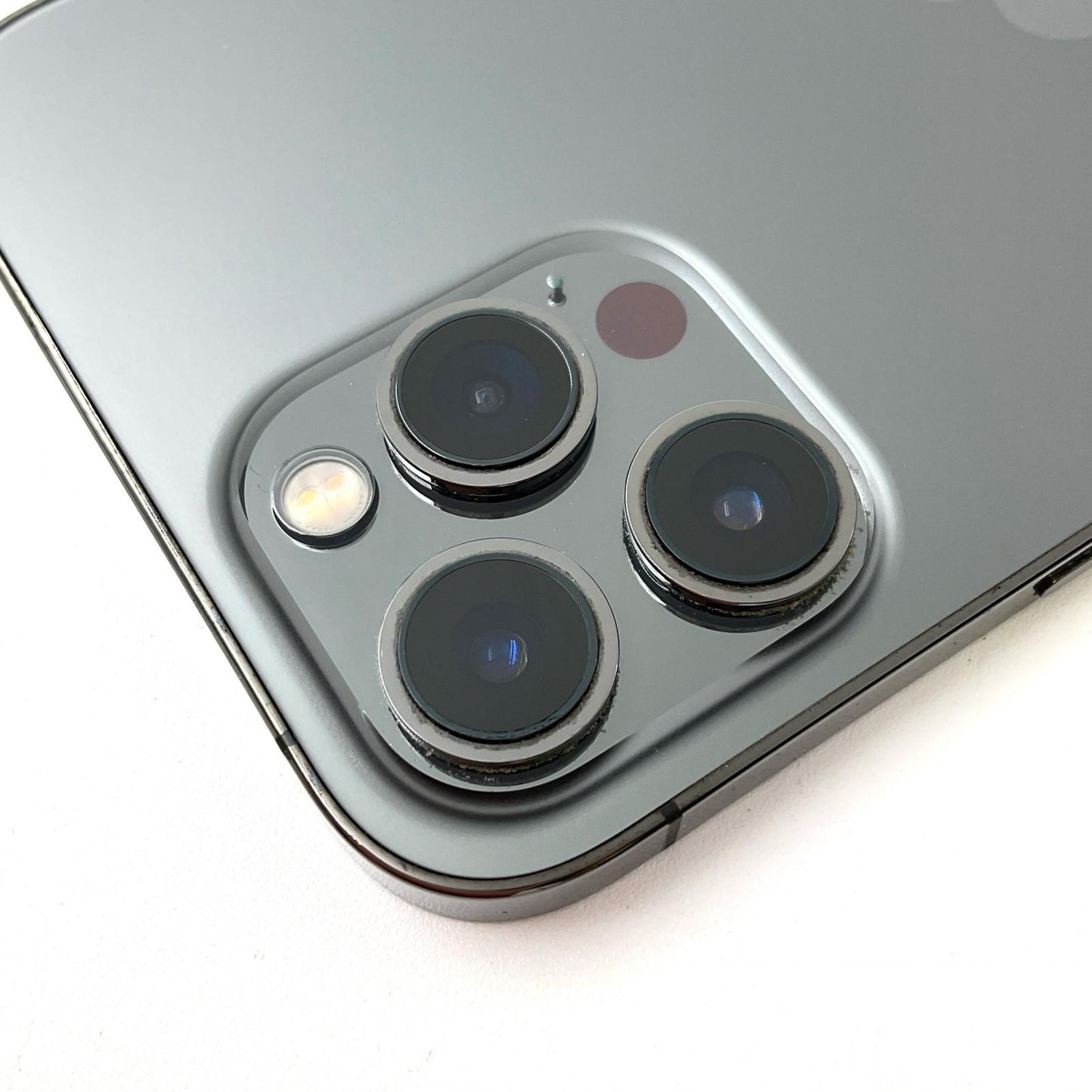 【全額返金保証】【最速発送】Apple iPhone iPhone 12 Pro Max 128GB グラファイト au 白ロム 動作確認済 90%