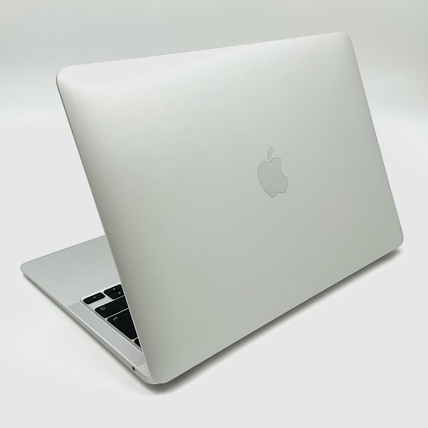 【全額返金保証】【最速発送】Apple MacBook Air 13インチ 2020 1.1GHｚ クアッドコア Intel Core i5 8GB SSD 512GB シルバー 81.5% 動作確認済