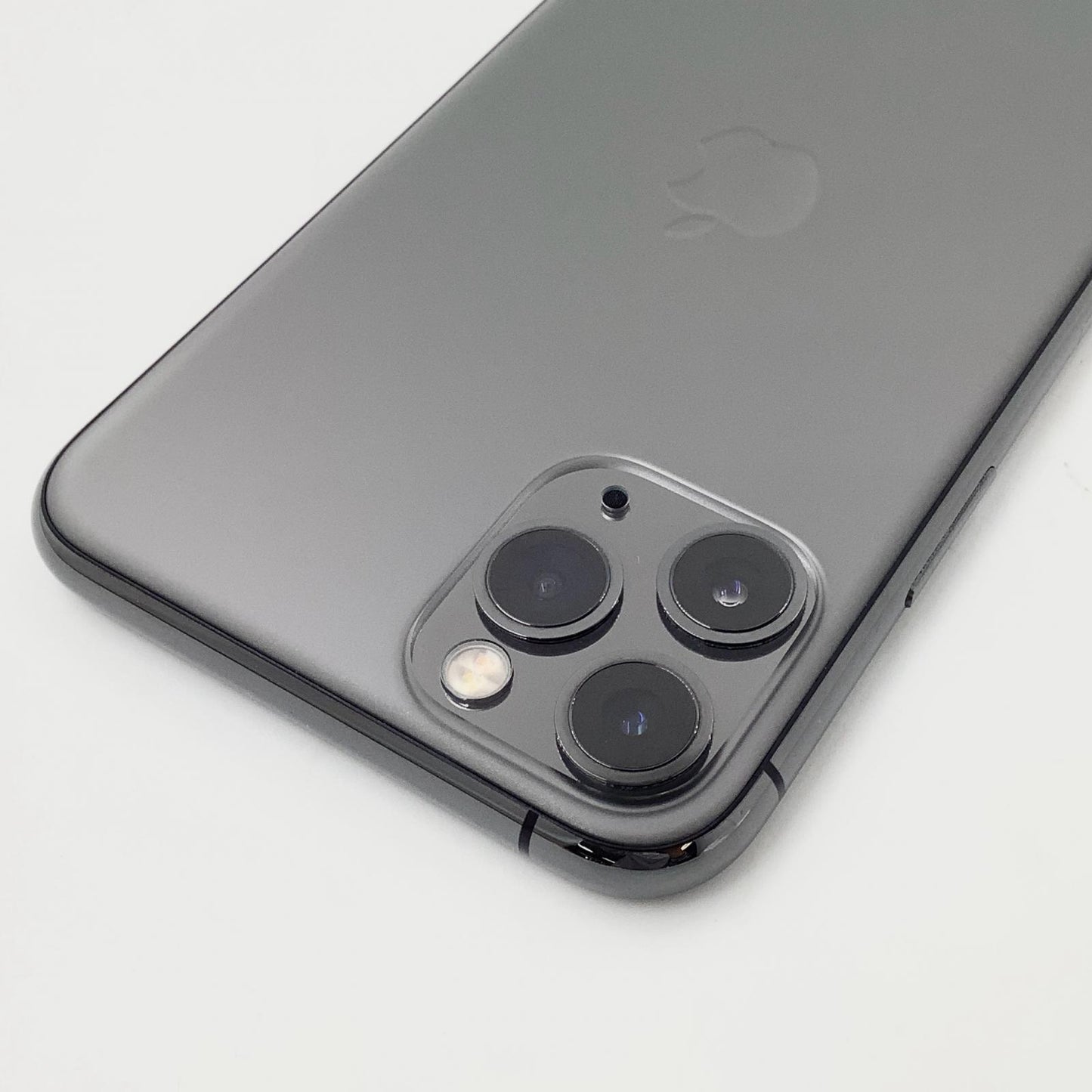 【全額返金保証】【最速発送】Apple iPhone iPhone 11 Pro 256GB スペースグレイ docomo 白ロム 動作確認済 84%