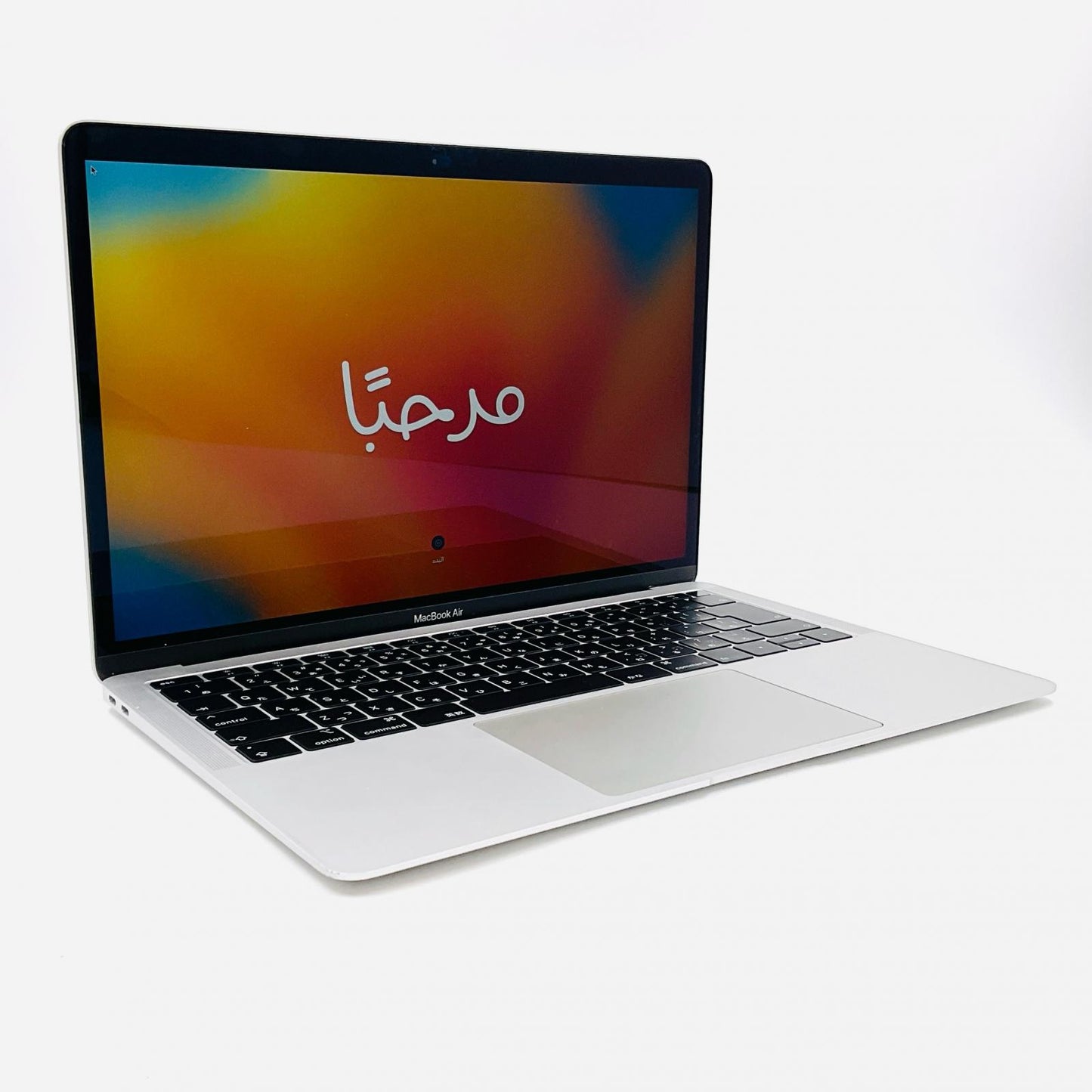 【全額返金保証】【最速発送】Apple MacBook Air 13インチ 2018 1.6 GHz デュアルコア Intel Core i5 8GB SSD 128GB シルバー 92.2% 動作確認済